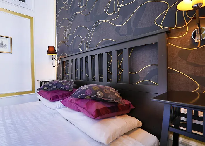 Two-bedroom Haven In The Old Town *