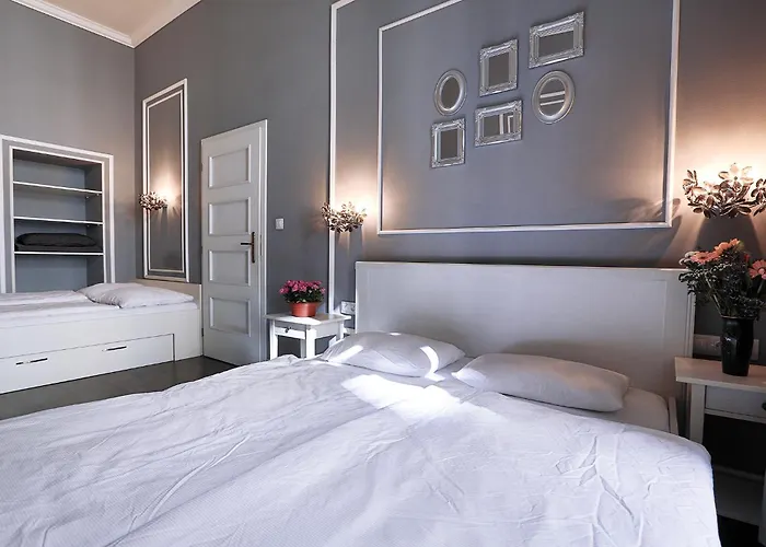 Appartement Two-bedroom Haven In The Old Town Praag