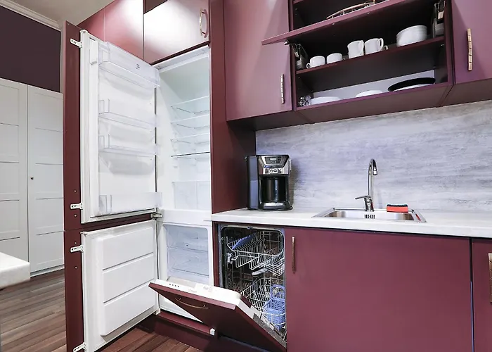Two-bedroom Haven In The Old Town *