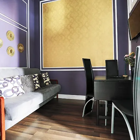 Lägenhet Two-bedroom Haven In The Old Town Prag