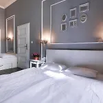 公寓 Two-bedroom Haven In The Old Town 布拉格